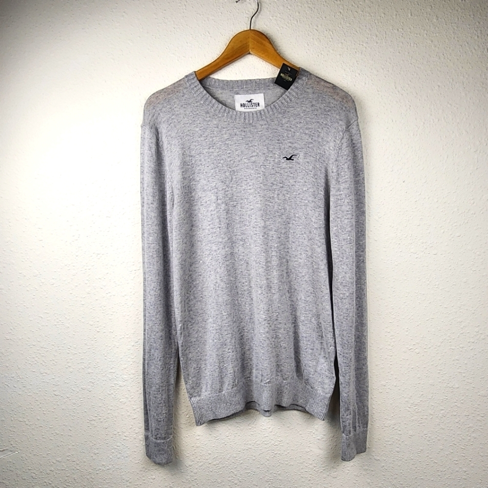 Hollister NWT Classic Crewneck Gray Soft Long Sleeve Sweater Men's Size Medium
